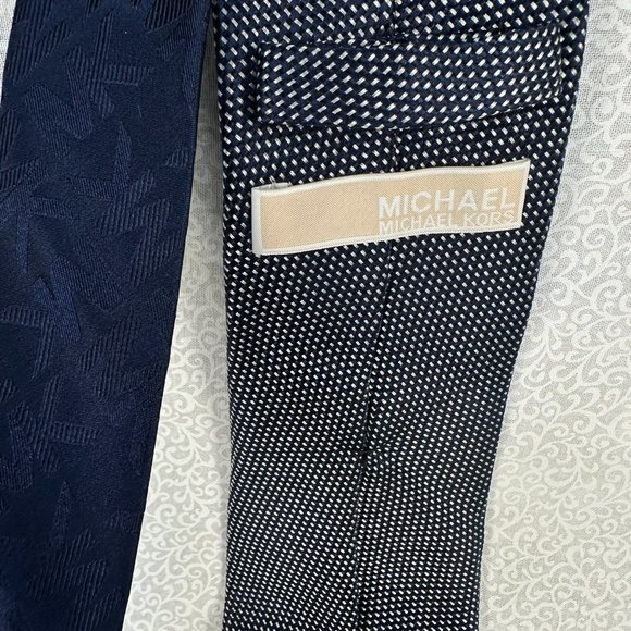 Michael Kors 100% Silk Navy/Silver Mini Dot Neck Neck Tie, 3 1/4‎ Inch Wide - Picture 6 of 9